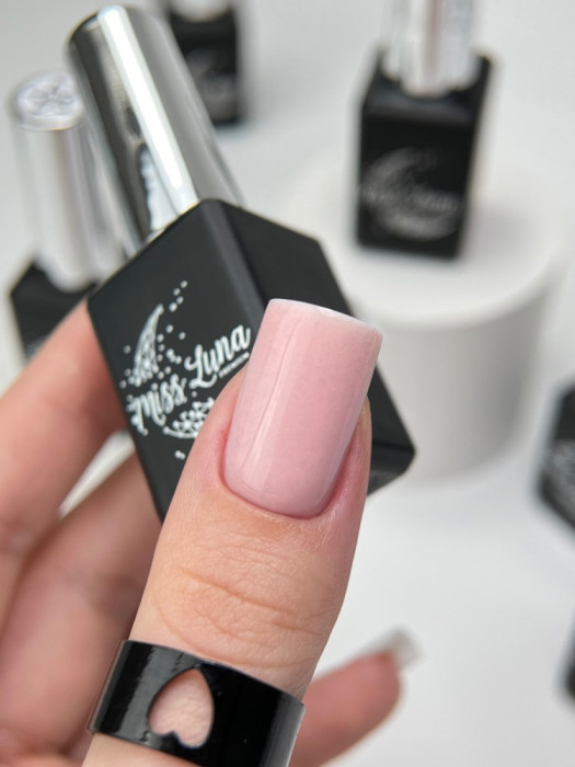 Камуфлююча база з шимером Make up shimmer base 06, 10мл 