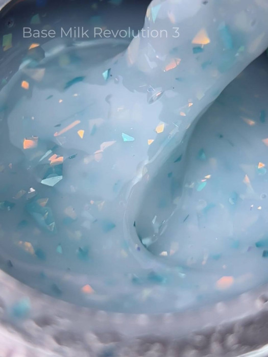 Камуфлююча база Milk Revolution 03, 15 мл