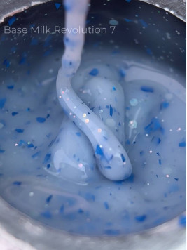 Камуфлююча база Milk Revolution 07, 15 мл