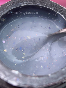 Камуфлююча база Milk Revolution 11, 15 мл