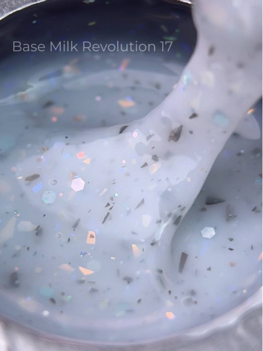 Камуфлююча база Milk Revolution 17, 15 мл