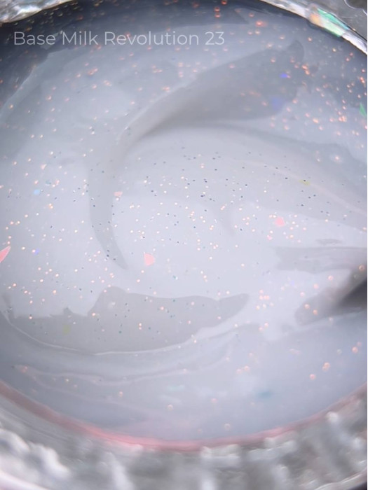 Камуфлююча база Milk Revolution 23, 15 мл